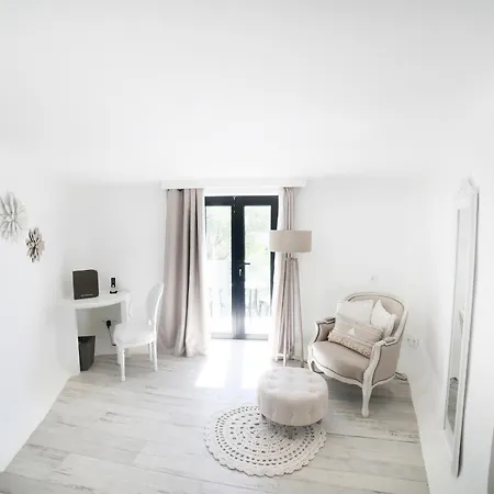 L'hostellerie Du Moulin Des Oliviers Hotel Olmeto (Corsica)