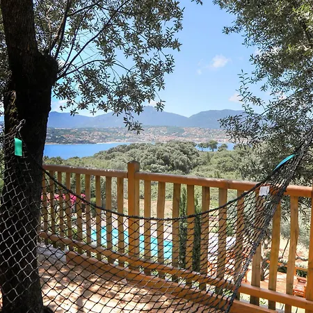 L'hostellerie Du Moulin Des Oliviers 5*