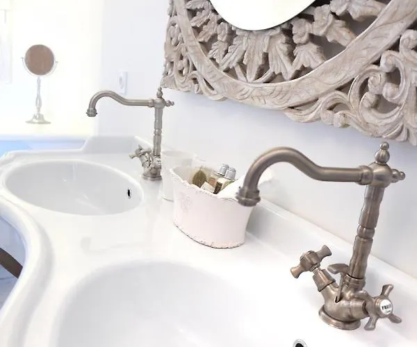 L'hostellerie Du Moulin Des Oliviers