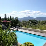 L'hostellerie Du Moulin Des Oliviers 5*