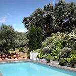 L'hostellerie Du Moulin Des Oliviers Hotel Olmeto (Corsica)