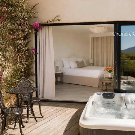 L'hostellerie Du Moulin Des Oliviers Hotel 5*