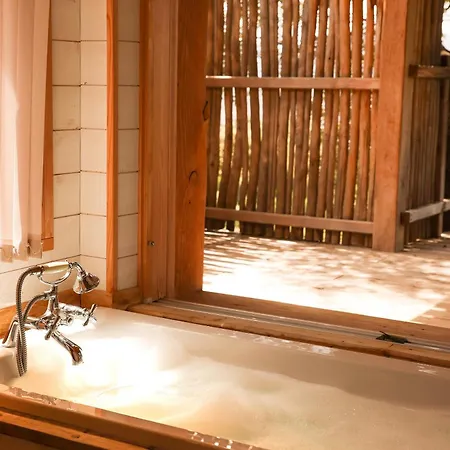 L'hostellerie Du Moulin Des Oliviers 5* Olmeto (Corsica)