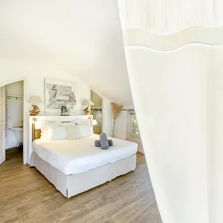L'hostellerie Du Moulin Des Oliviers 5*