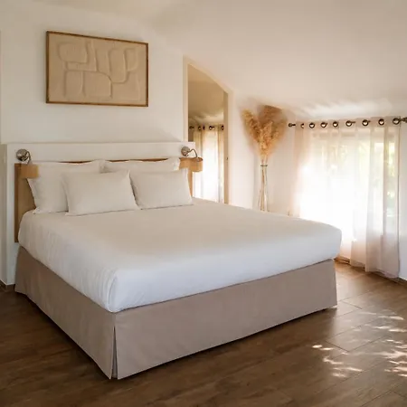 Hotel L'hostellerie Du Moulin Des Oliviers Olmeto (Corsica)