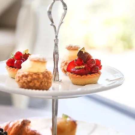 L'hostellerie Du Moulin Des Oliviers 5* أولميتو