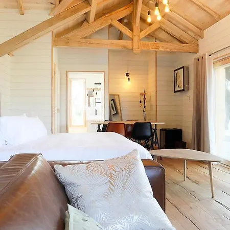 L'hostellerie Du Moulin Des Oliviers 5*