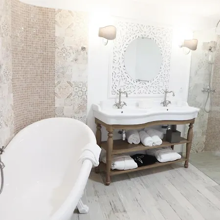 L'hostellerie Du Moulin Des Oliviers Hotel