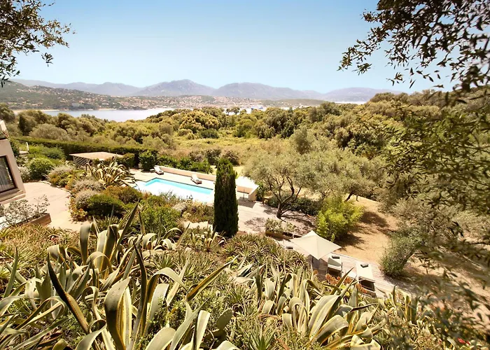 L'hostellerie Du Moulin Des Oliviers 5*