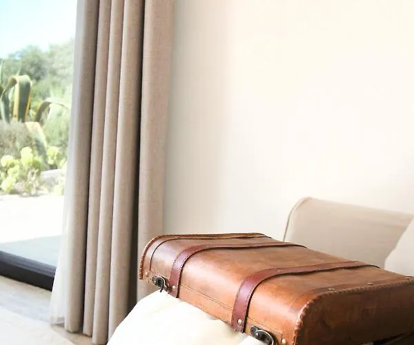 Hotel L'hostellerie Du Moulin Des Oliviers Olmeto (Corsica)